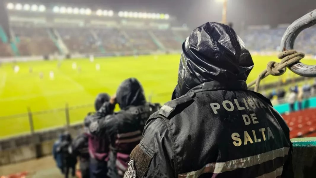 Caravana celeste y blanca en Salta: cómo fue el dispositivo de seguridad para los hinchas del Decano