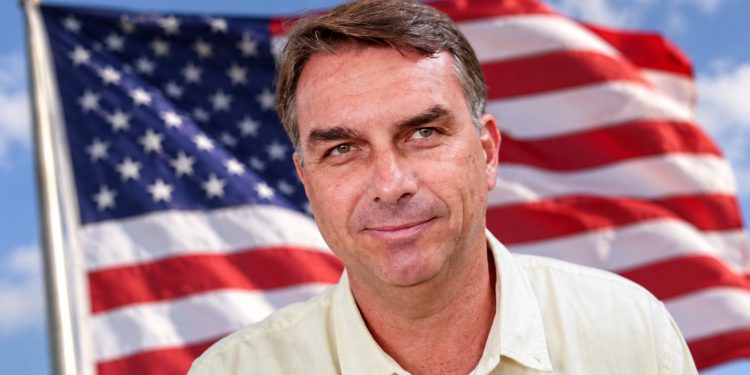 Flávio Bolsonaro rompió el silencio desde Estados Unidos: “El juego no ha acabado”