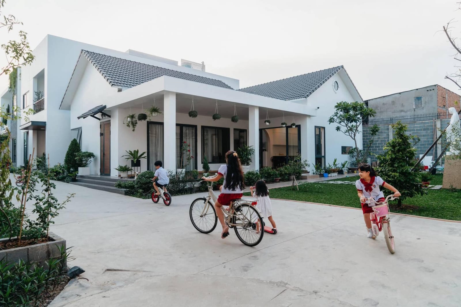 Vẻ đẹp tự nhiên trong thiết kế nhà ba thế hệ - Ảnh 5.
