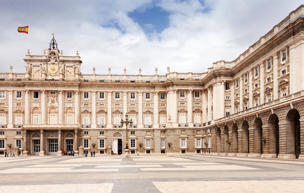 Overcoming & Thriving: Students University Journey Abroad