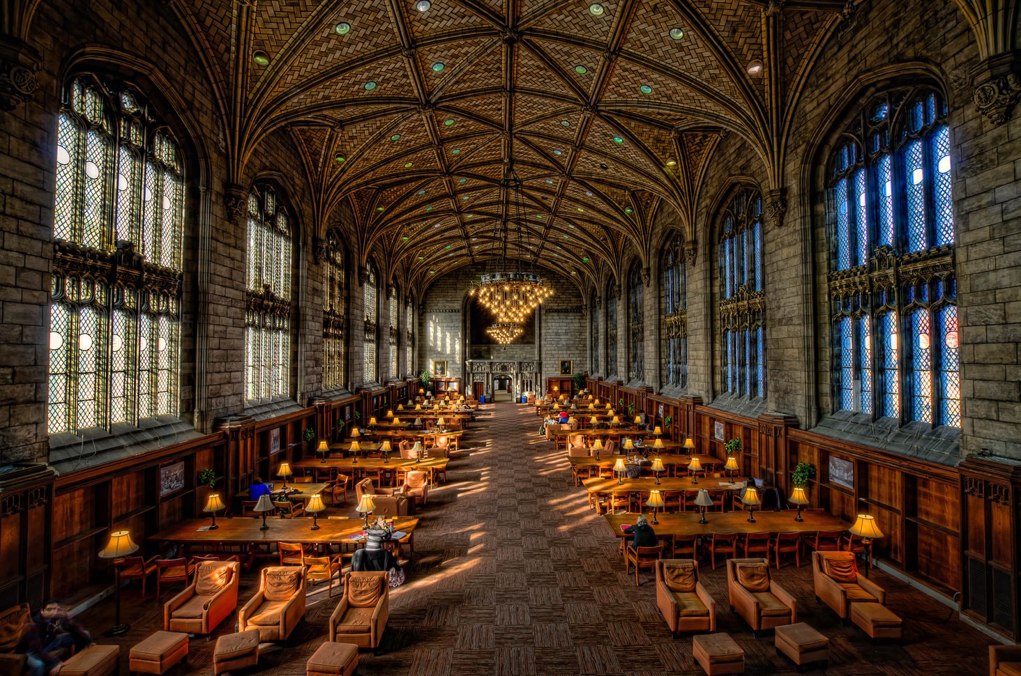 7 Reasons to Apply to the University of Chicago