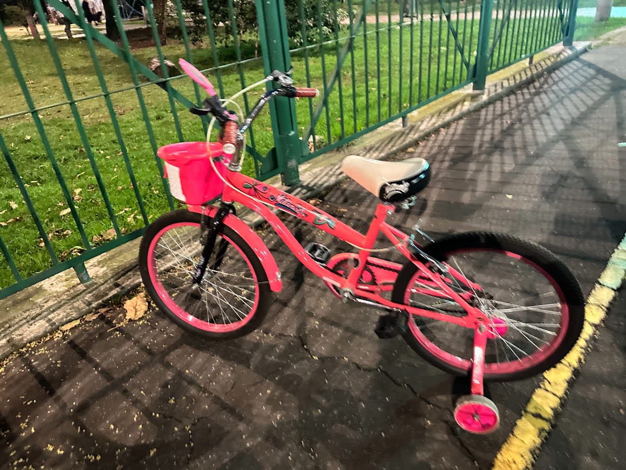 Bicicleta Milaneles Rin 20 Fucsia para Niña