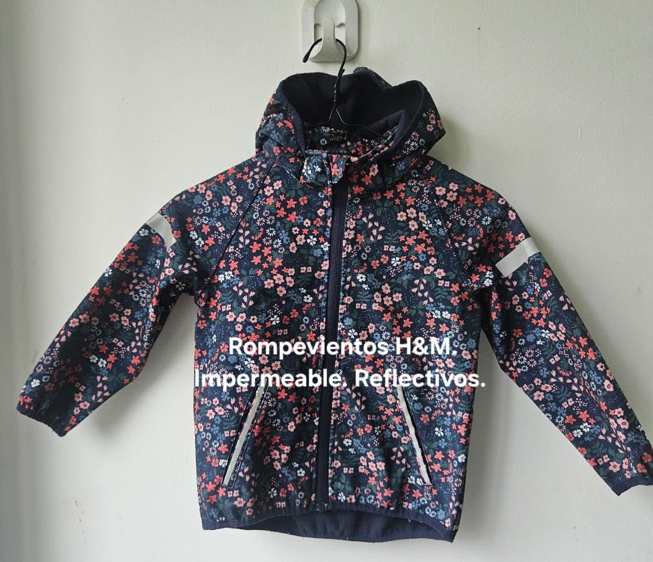 Chaqueta Impermeable H&M Flores Azul 6-8 años