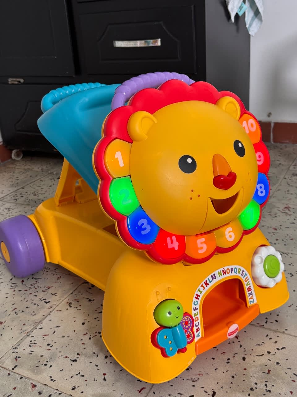 Caminador Fisher Price 🦁✨ 2
