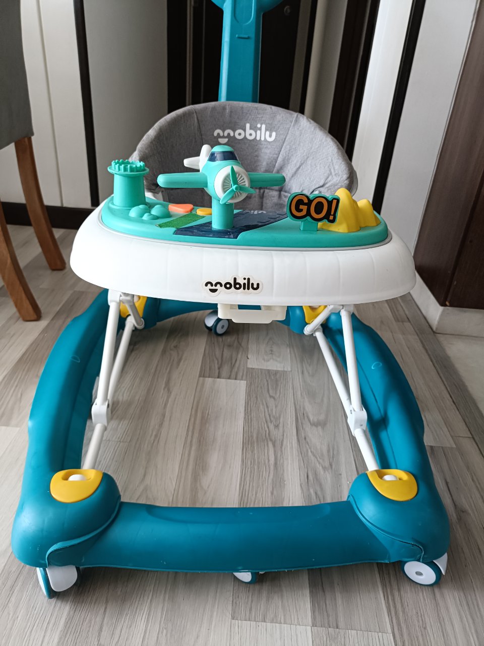 Caminador Mobilu turquesa y blanco 6-12 meses 8