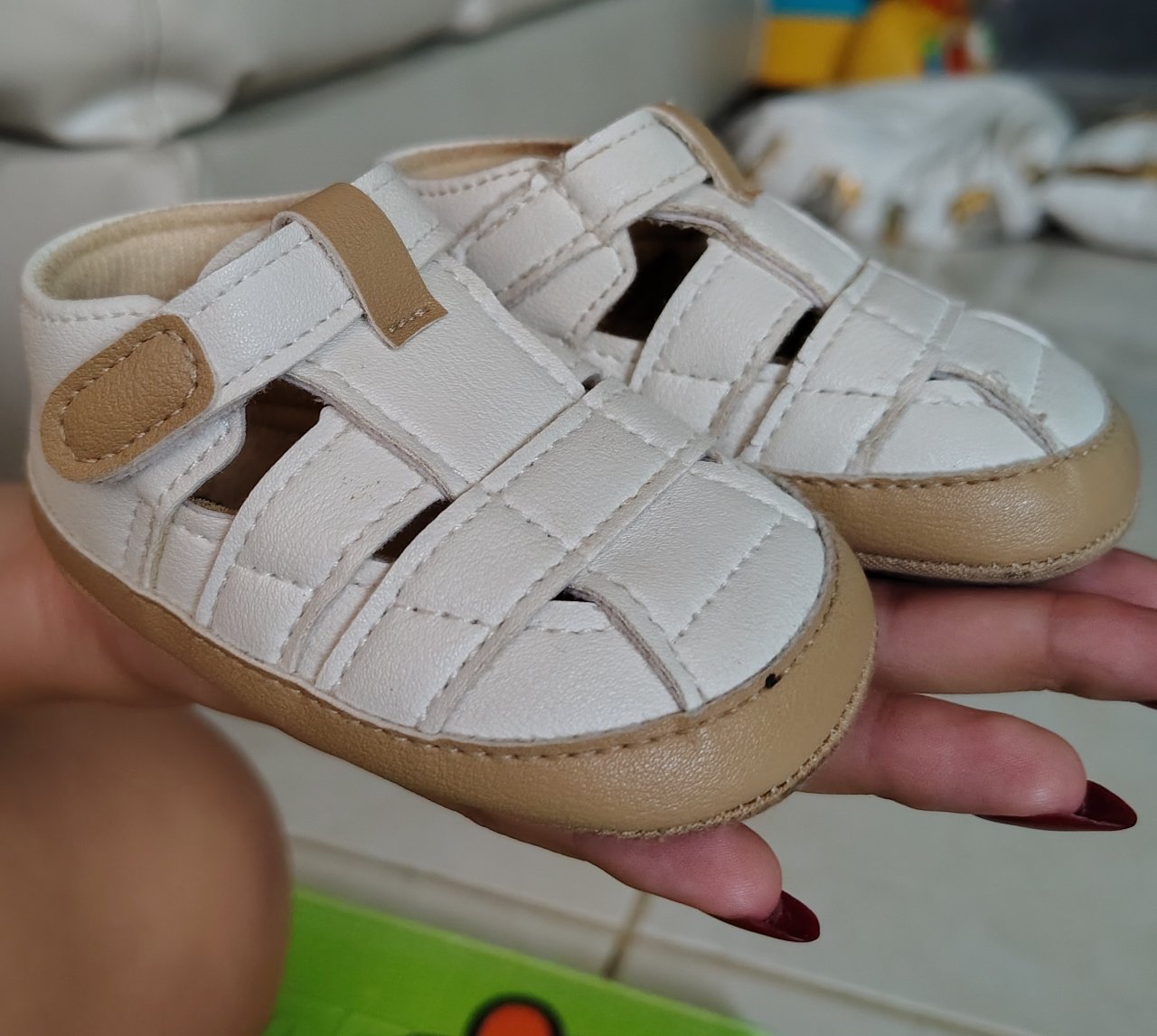Zapatos de bebé blanco y beige - 6 pares 4