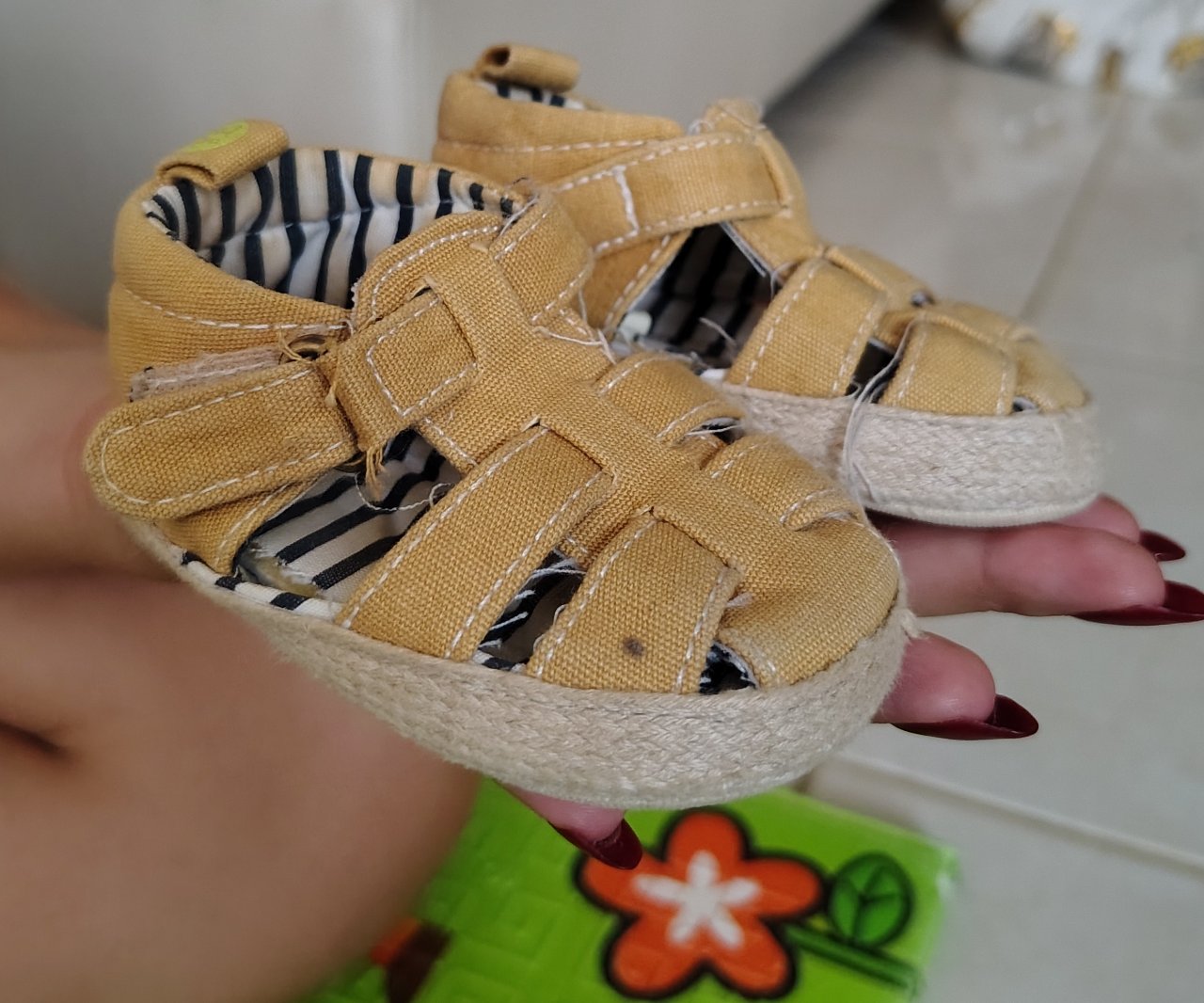 Zapatos de bebé blanco y beige - 6 pares 3
