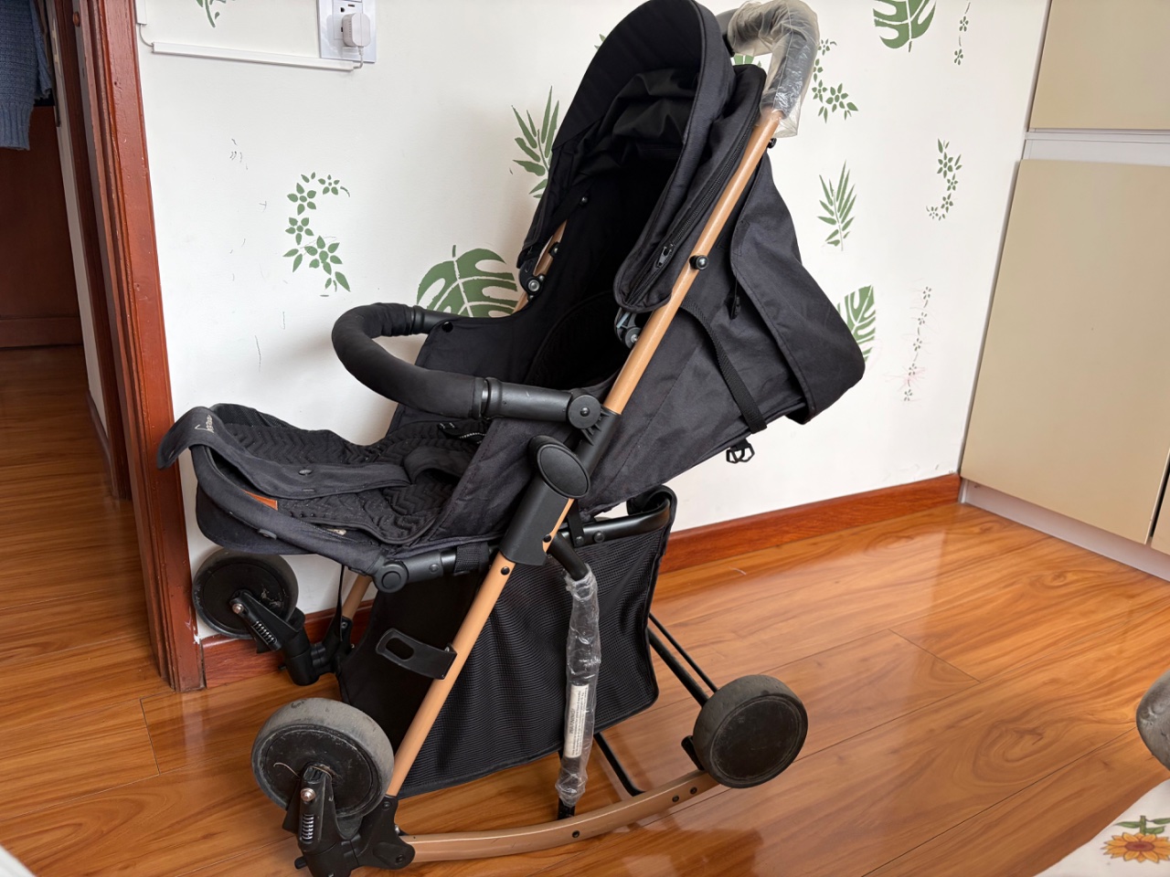 Coche Mecedora Maxibaby Negro Aluminio 0-4 Años