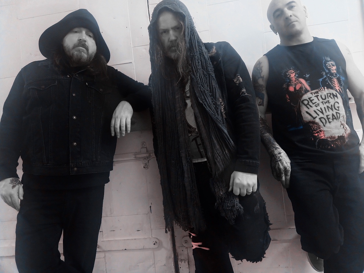 IX of Blades Lanza el Álbum Conceptual de Post-Black Metal "Way of The Midnight Wave"