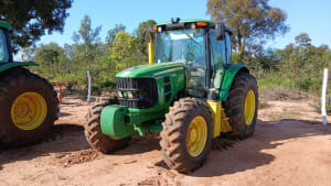 trator-6125j-2