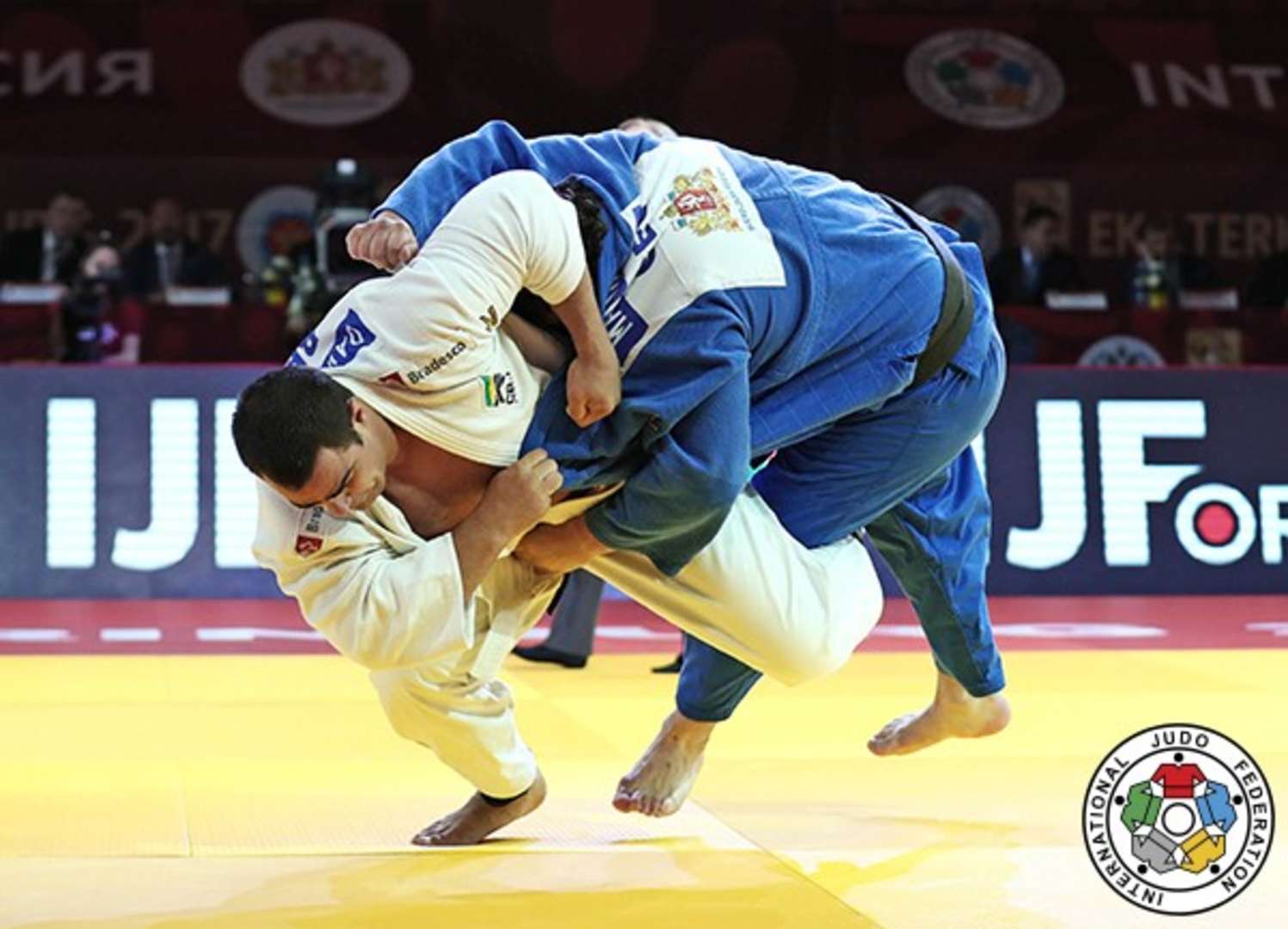 уразбаев дзюдо. шохей оно рост. броски в дзюдо видео. дзюдо броски лучшие. лучший бросок дзюдо.