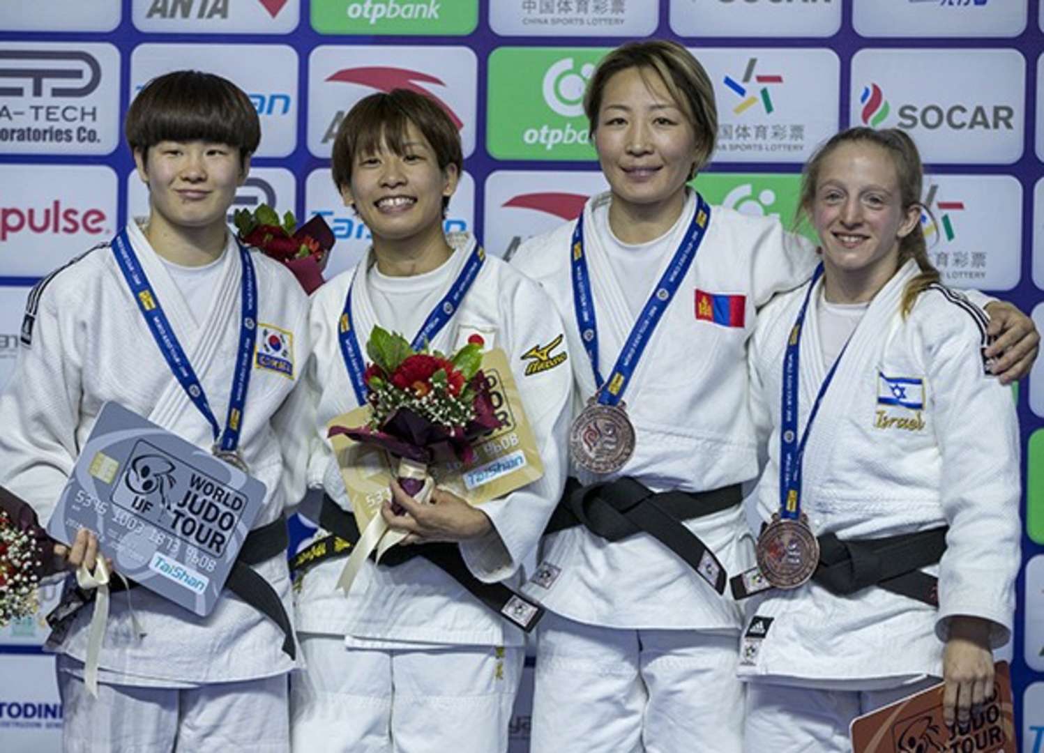 The medal For victory over Japan is a reward to those who won The medal For victory over Japan is a reward to those who won