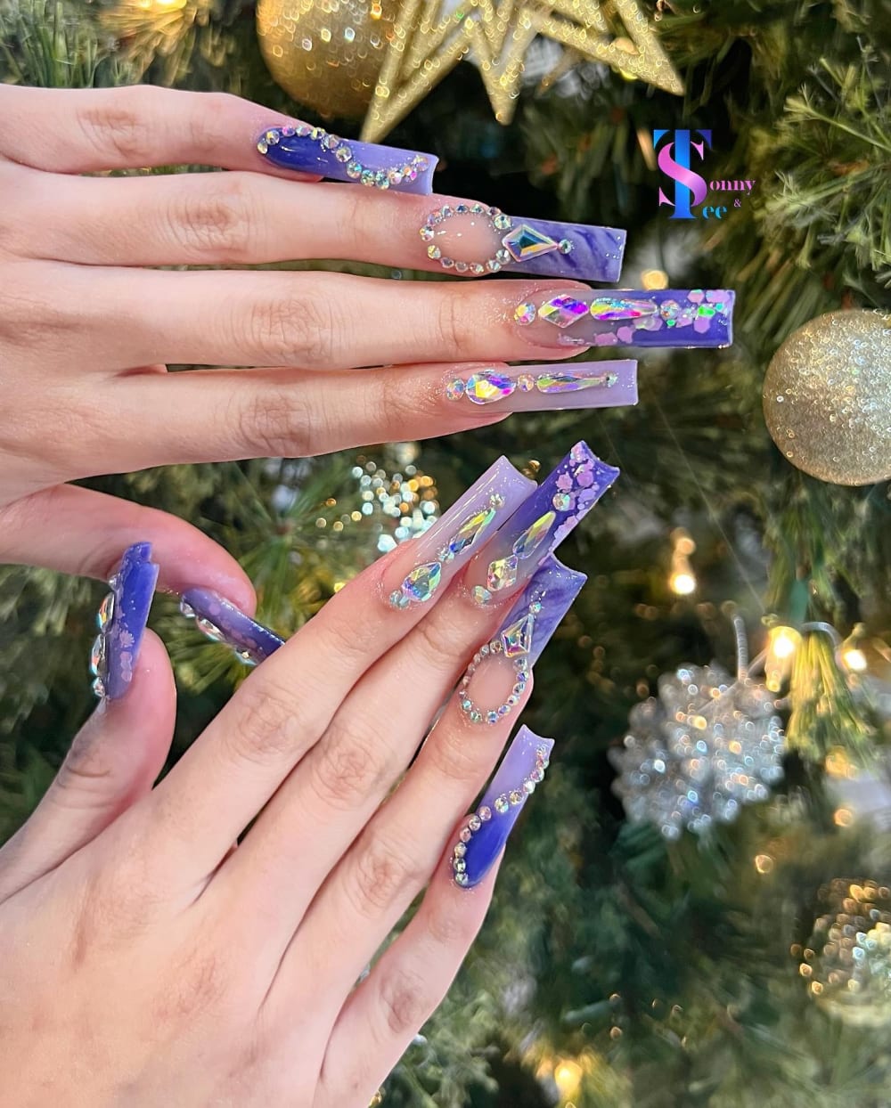 blue and white 3D, glitter and nail art nails, coffin shape — nail salon in Calhoun, GA — Sonny & Tee