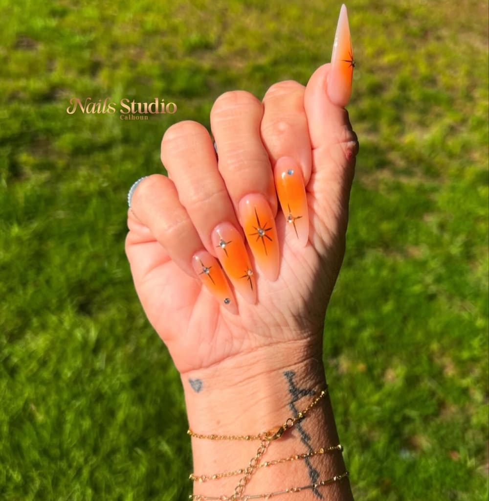 nude and gold ombré and nail art nails, stiletto shape — nail salon in Calhoun, GA — Sonny & Tee
