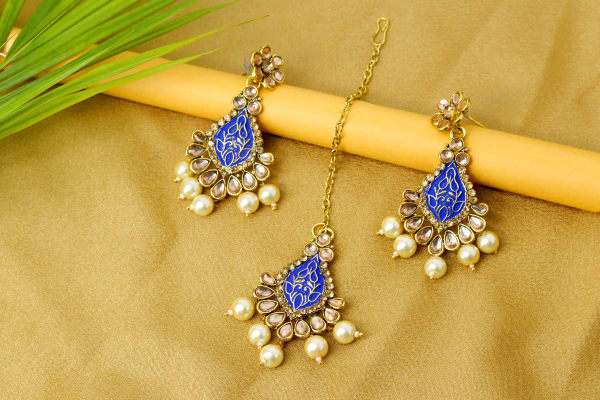 Blue Enamel Kundan Choker Necklace Set with Pearls, Earrings & Maangtika