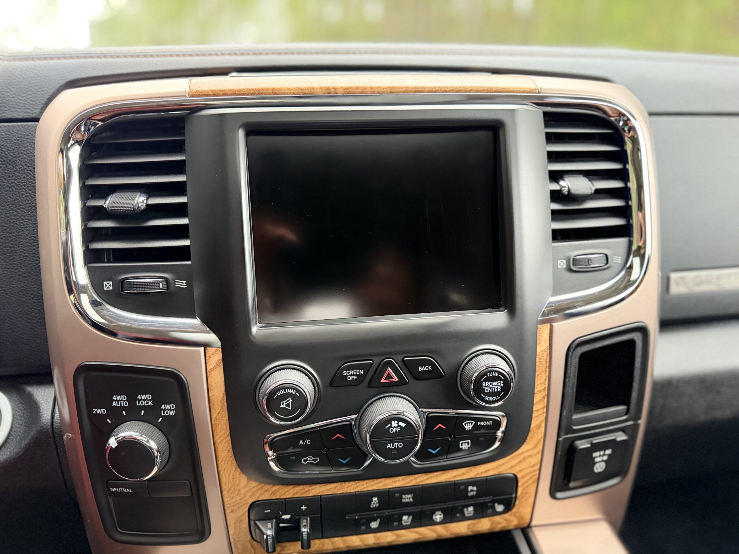 RAM 1500 2013 — zdjęcie 12