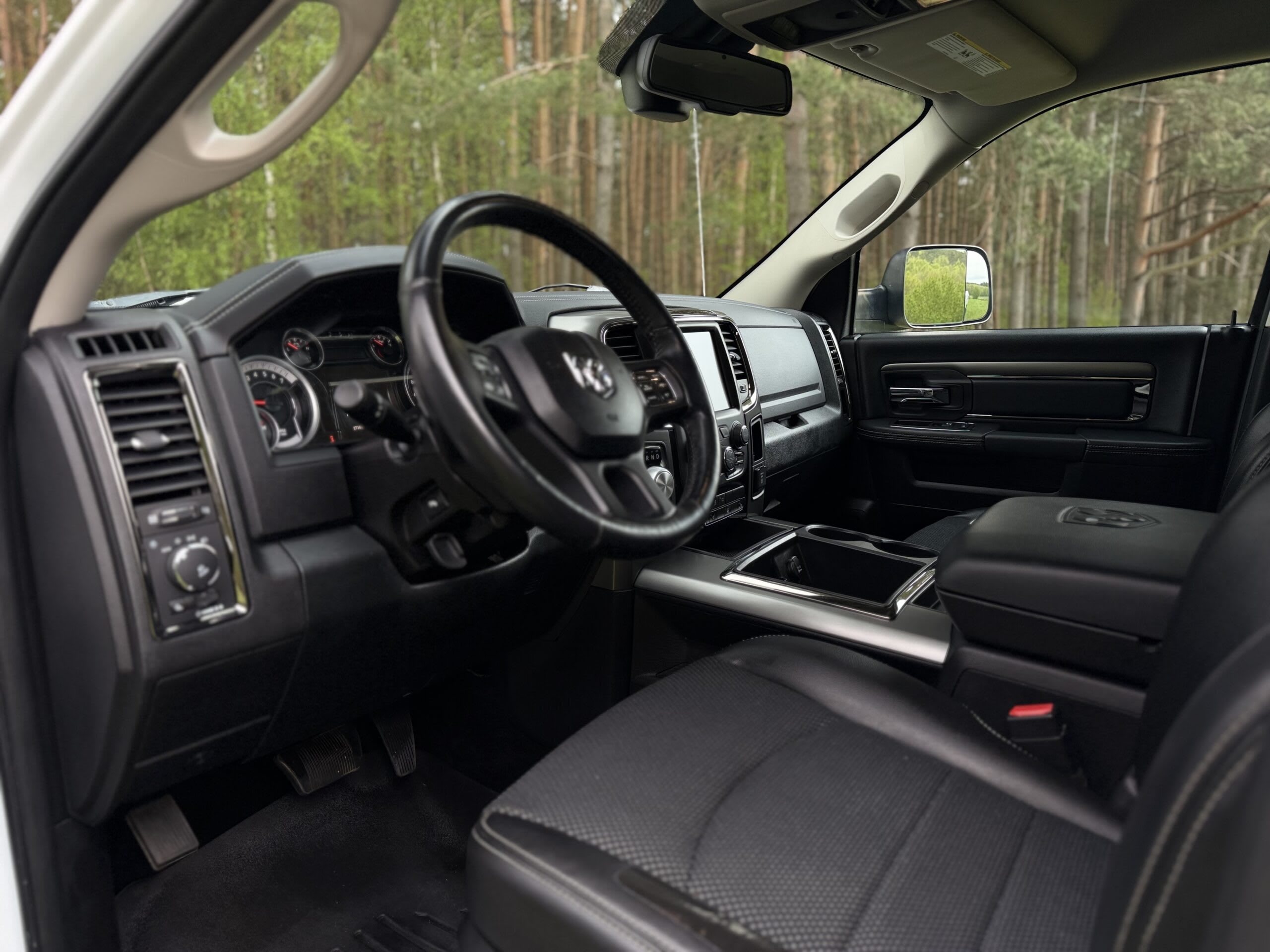 RAM 1500 2014 — zdjęcie 10