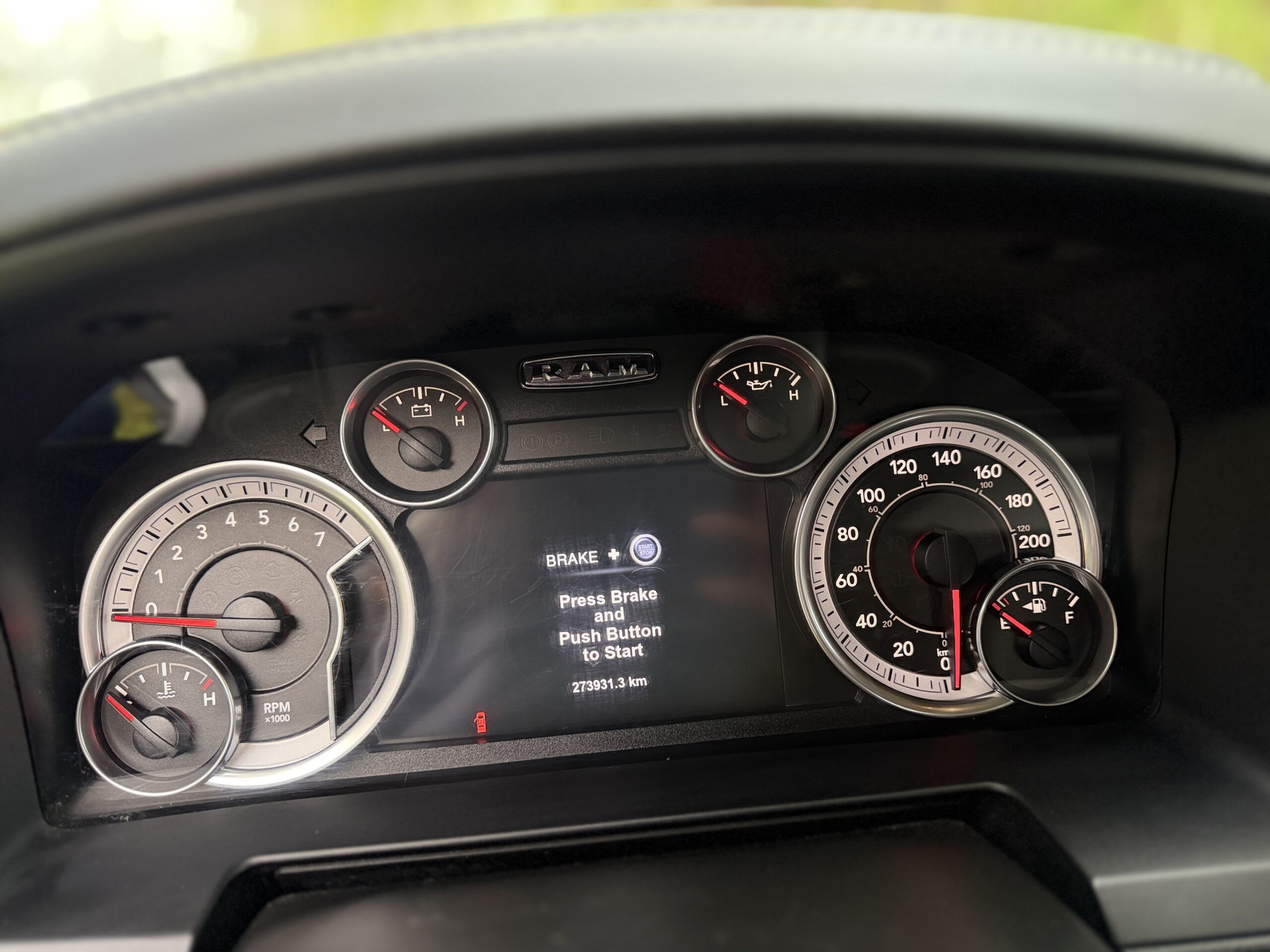 RAM 1500 2014 — zdjęcie 12