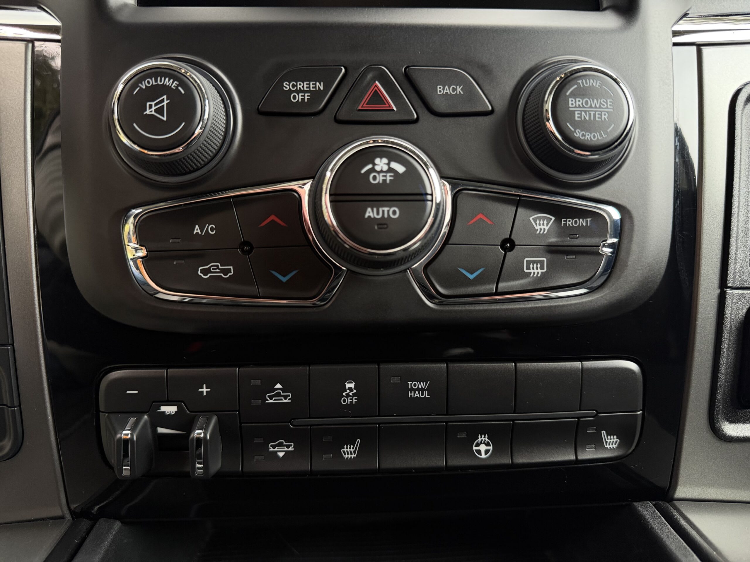 RAM 1500 2014 — zdjęcie 15