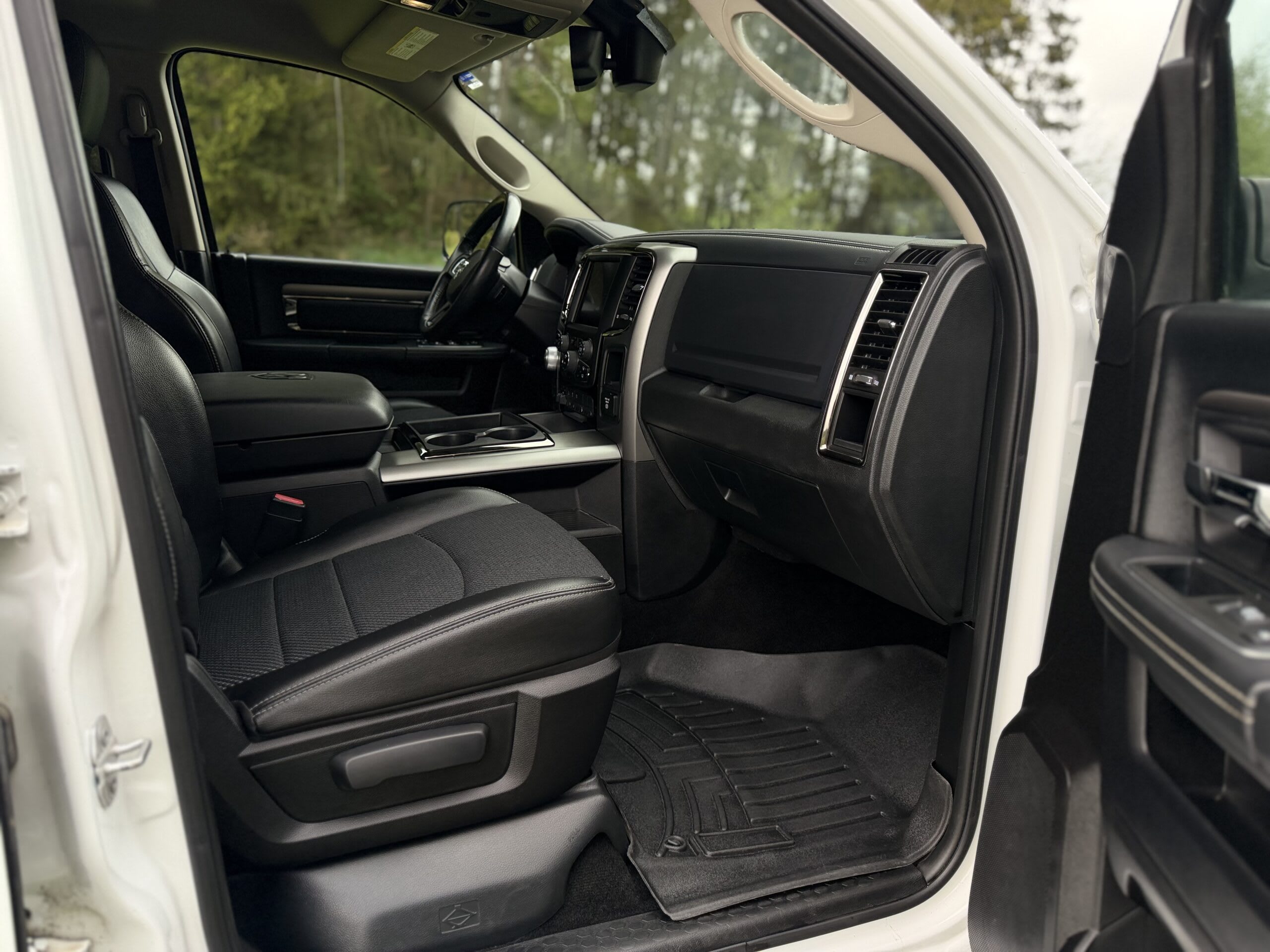 RAM 1500 2014 — zdjęcie 18