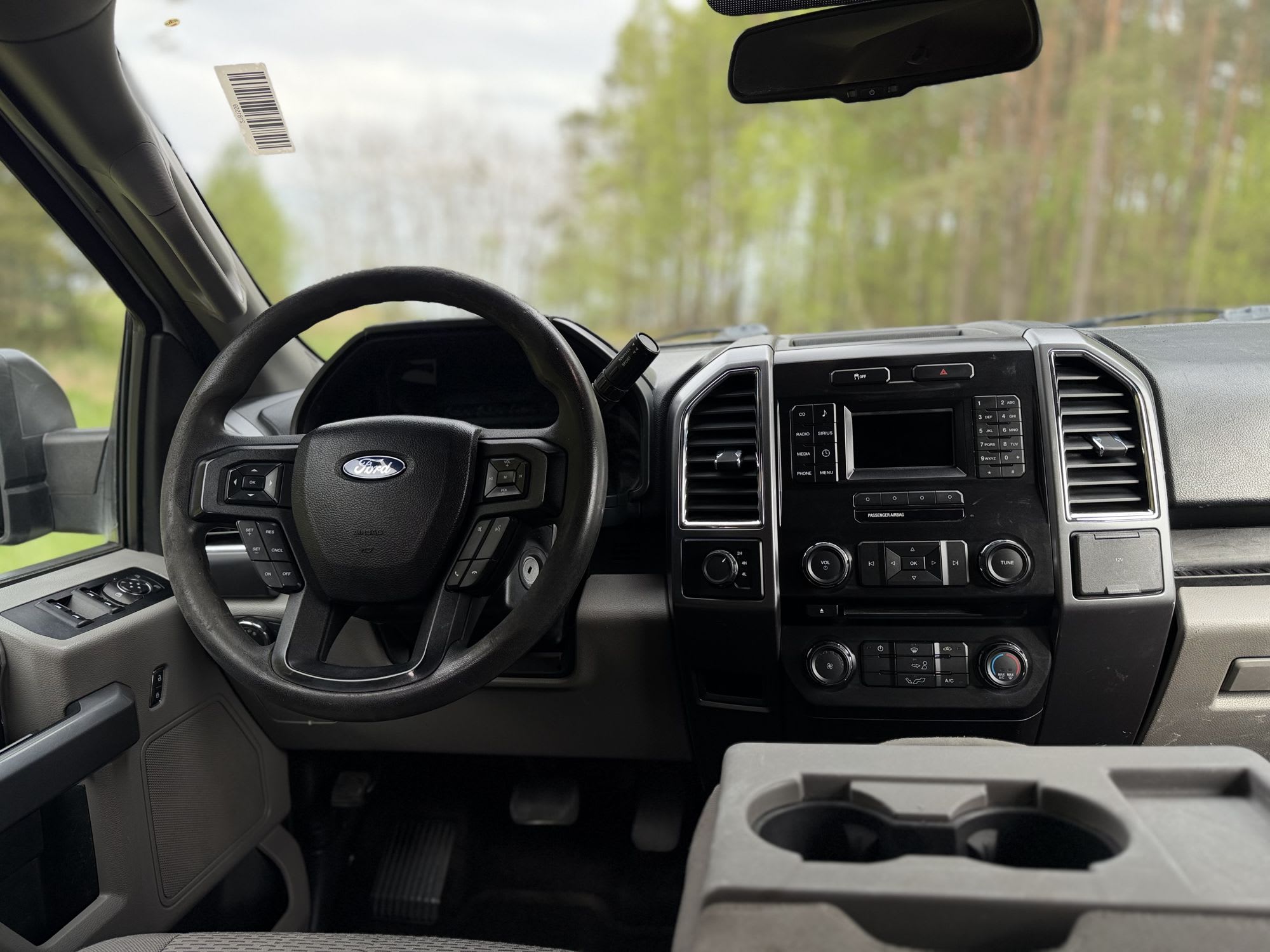 Ford F-150 2015 — zdjęcie 11