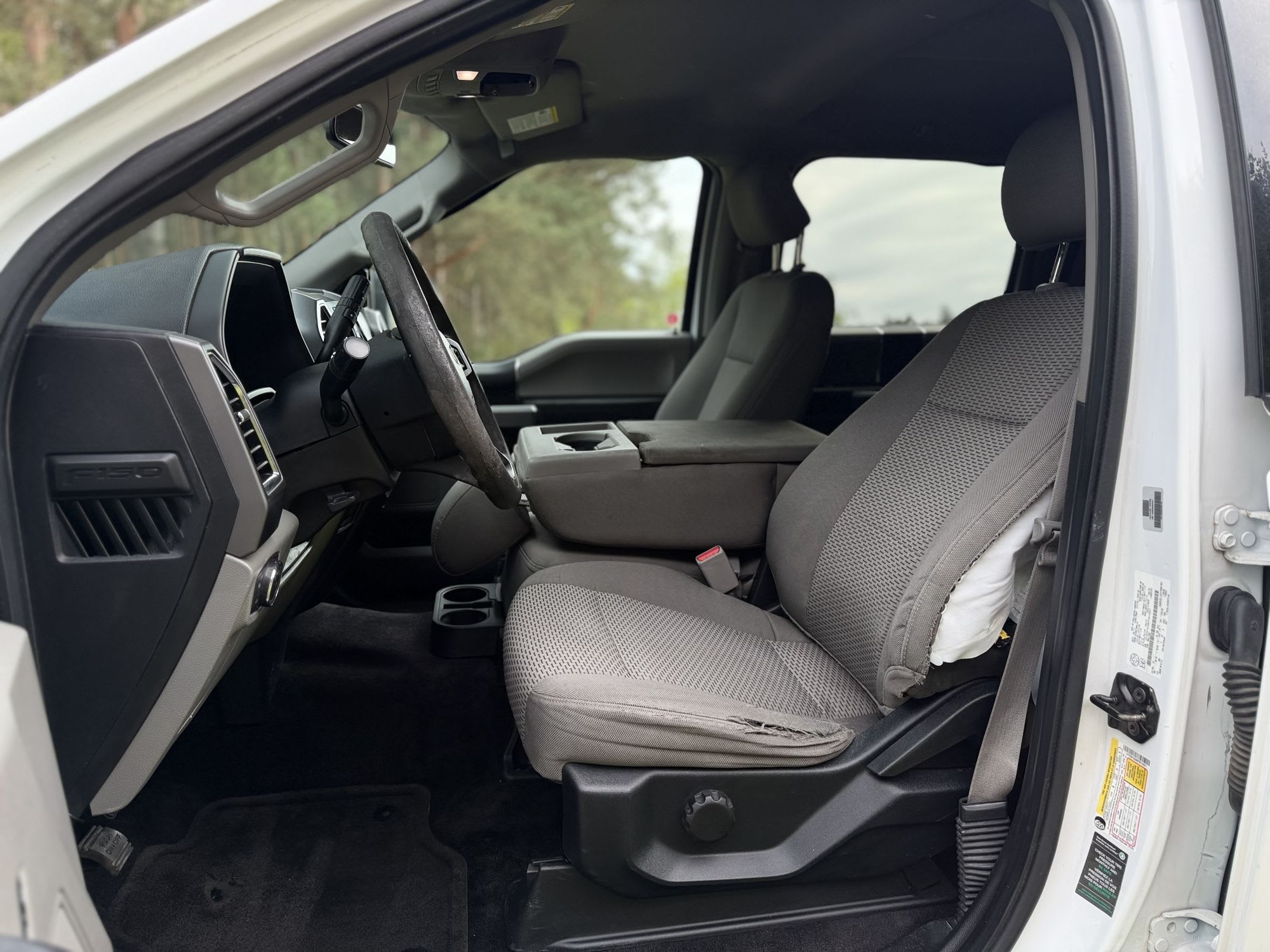 Ford F-150 2015 — zdjęcie 13