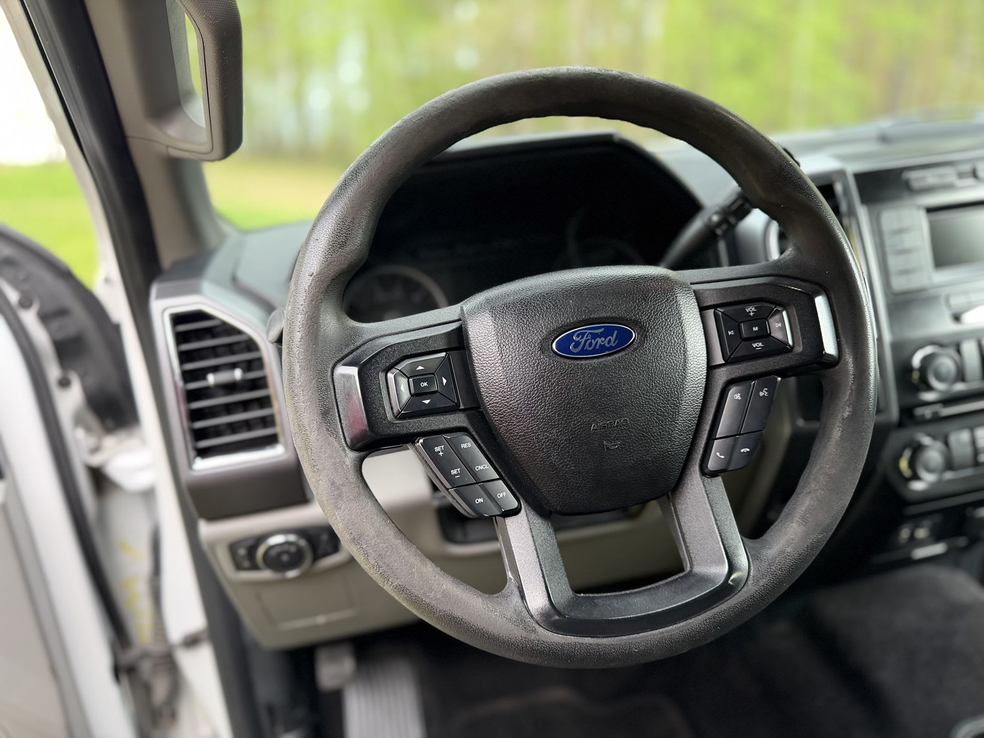 Ford F-150 2015 — zdjęcie 14