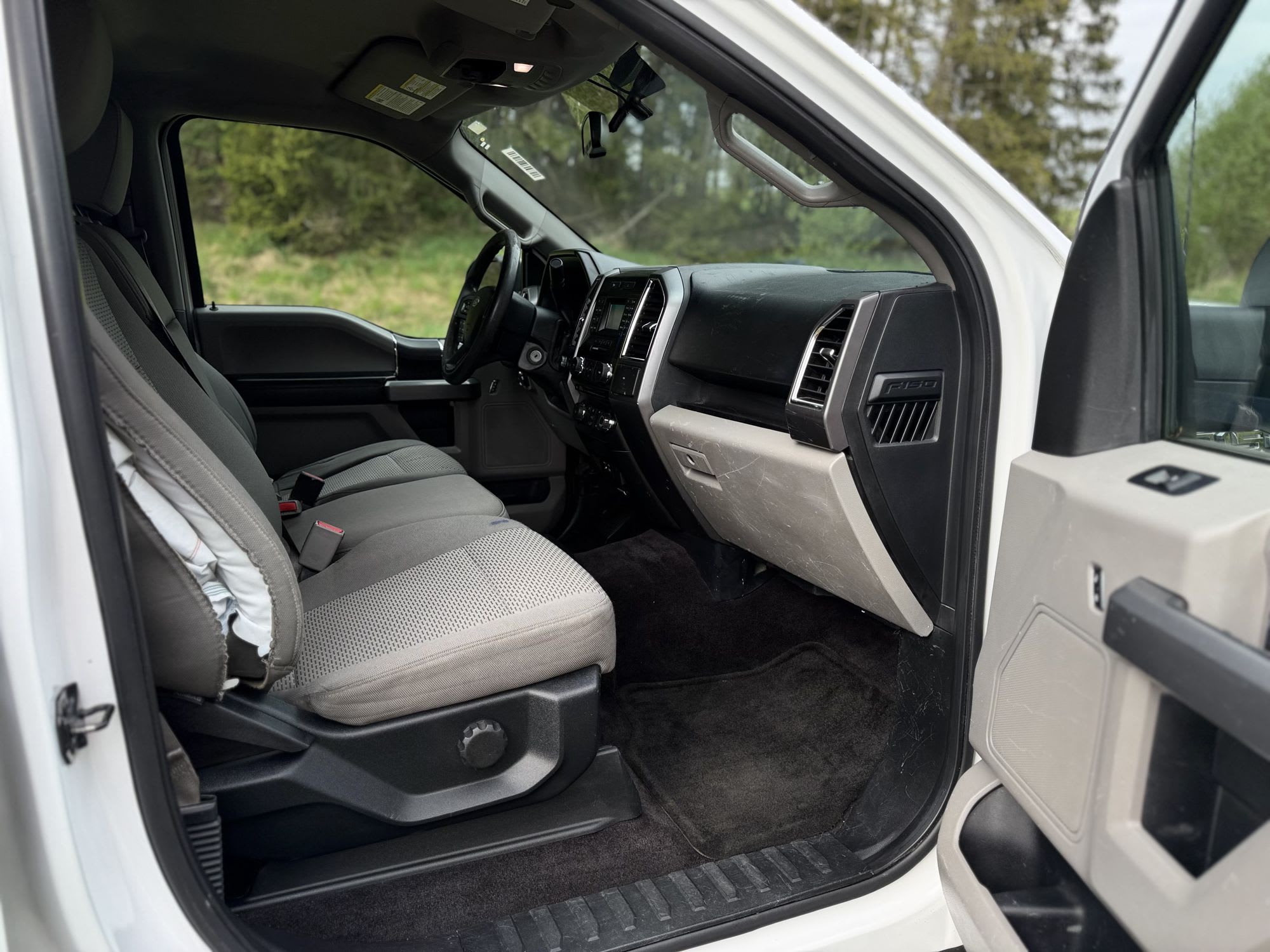 Ford F-150 2015 — zdjęcie 18