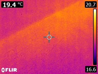 Infraroodfoto van vloer met vloerverwarming