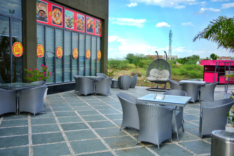 Exterior View 3 – Hotel Highway Queen