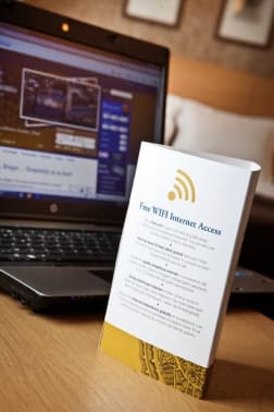 फ़्री हाई-स्पीड WiFi
