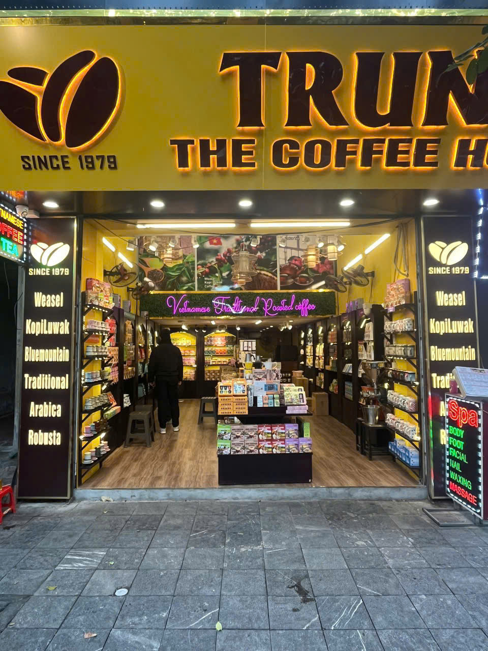 37 Ly Quoc Su, Hanoi Old Quarter