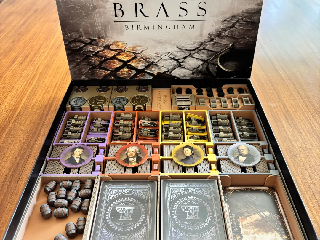Brass Birmingham - Organizador Premium de Encaixe