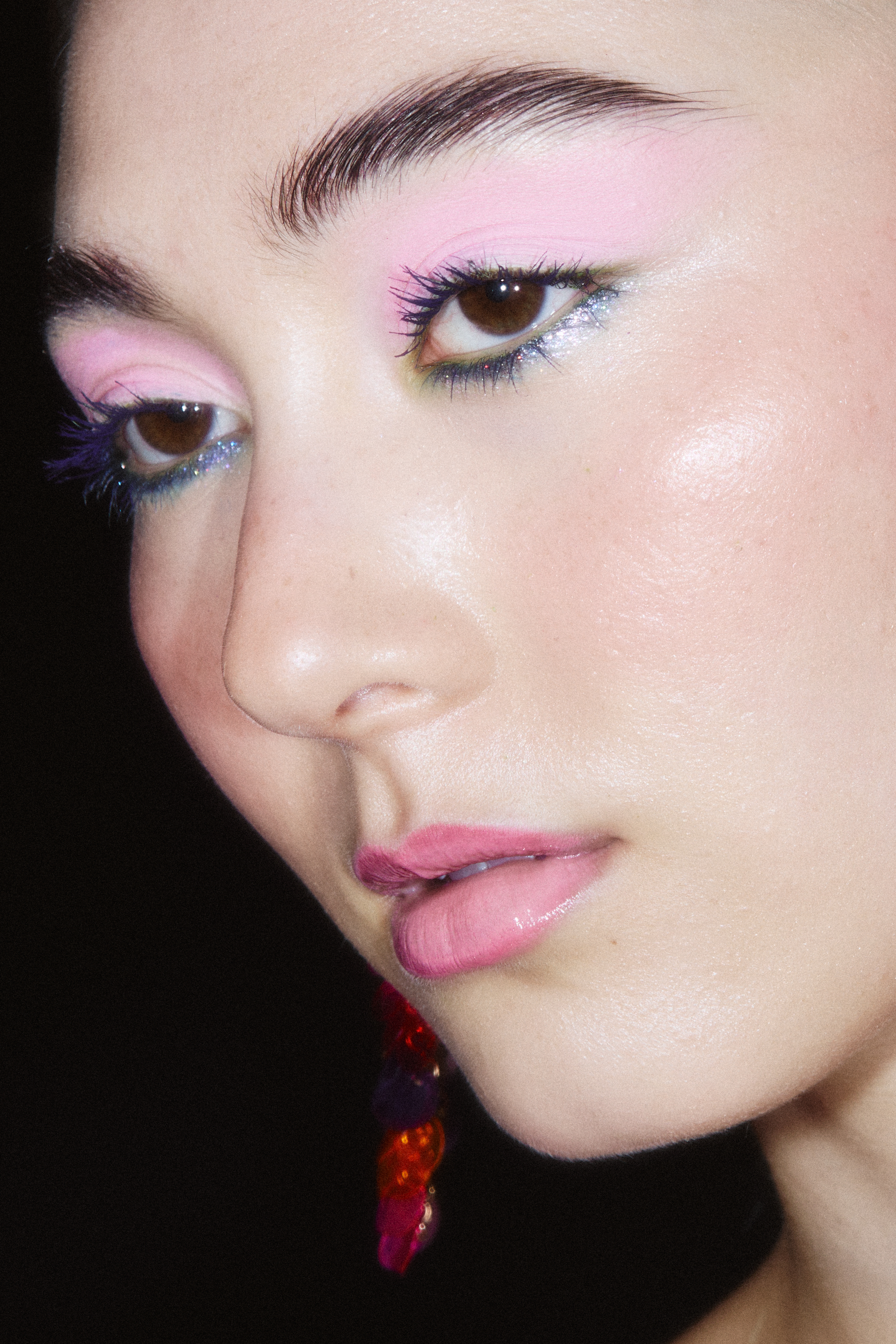 Editorial 4