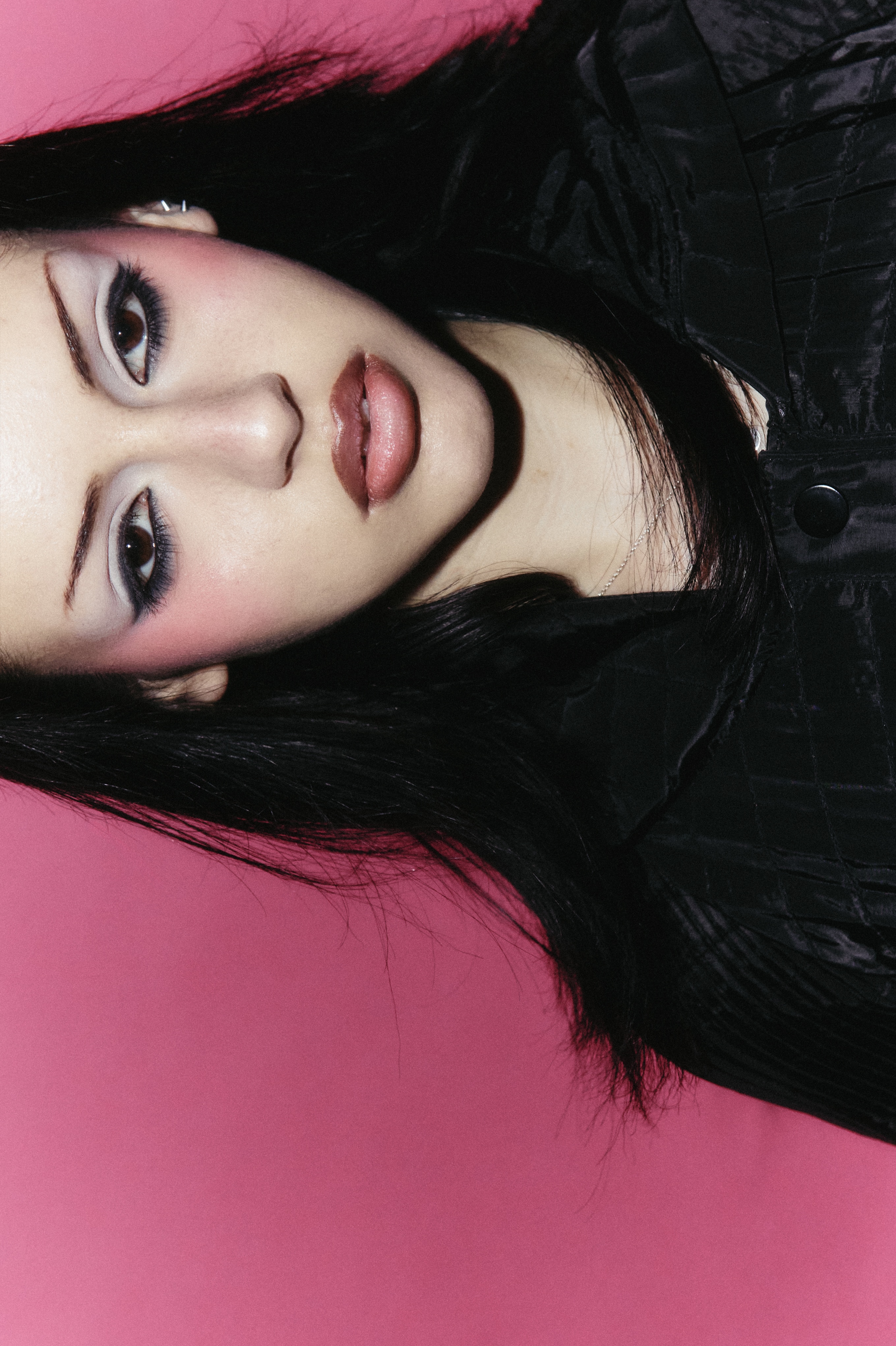 Editorial 9