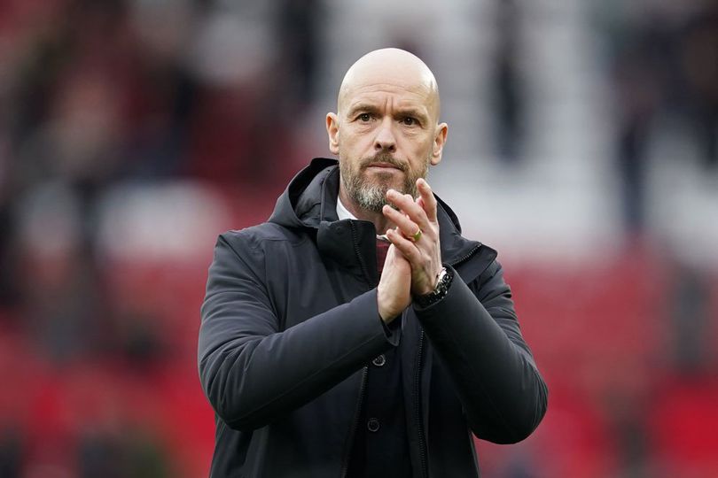 info main bola Tandang ke Bournemouth, Erik Ten Hag Orbitkan Satu Bek Muda MU