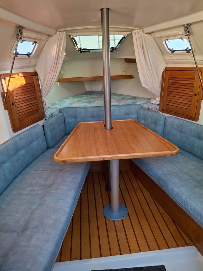 1995 Catalina 270 LE photo 5