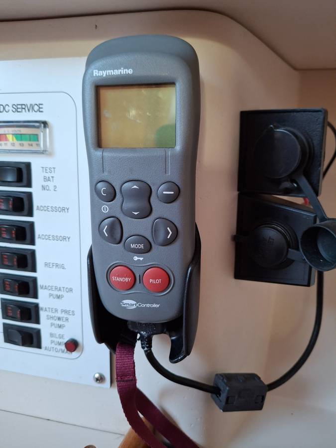 1995 Catalina 270 LE photo 16