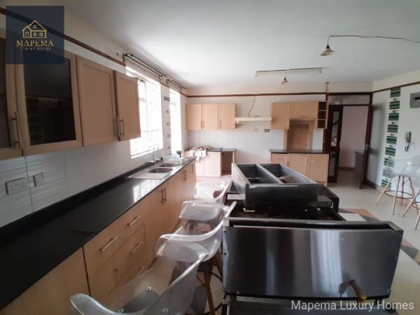 Spacious 5-Bedroom Maisonette with DSQ on Half-Acre Compound – Karen Bogani Road