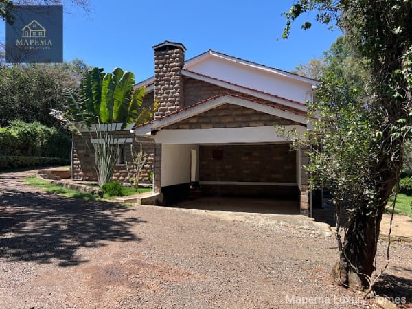 KAREN HARDY | SPACIOUS 5 BEDROOM FAMILY HOME FOR RENT