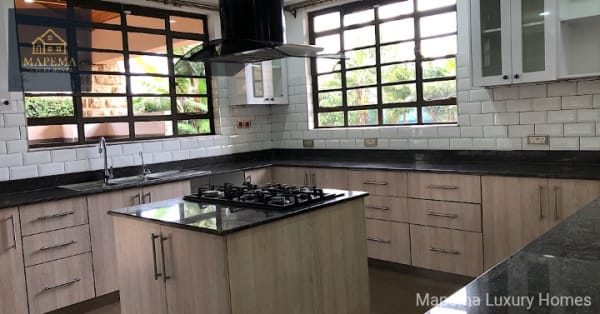 🏡✨ Elegant 5 Bedroom House for Rent in Karen – Hillcrest Road ✨🏡