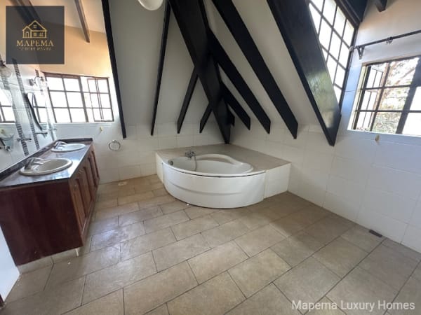 Prestigious 5-Bedroom House for Rent in Karen – KSh 320,000