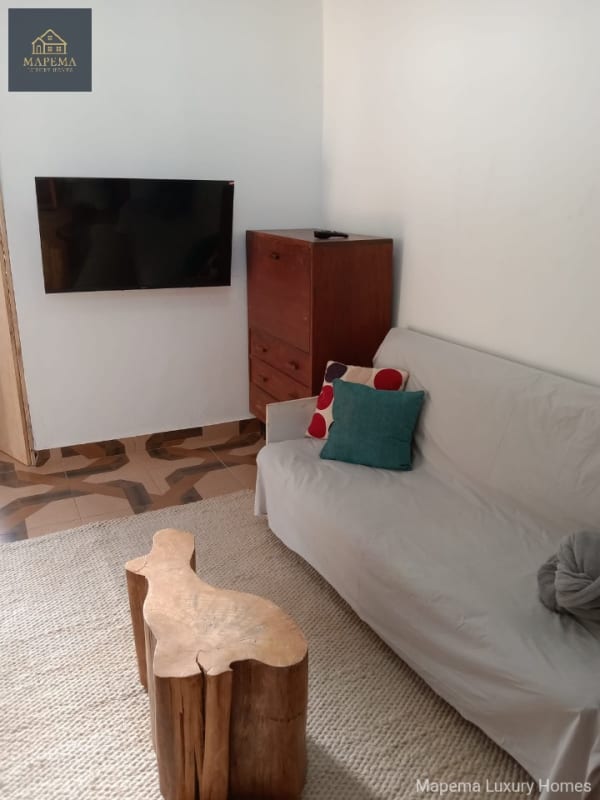 Fully Furnished & Serviced Studio  To Let | Karen – Tree Lane