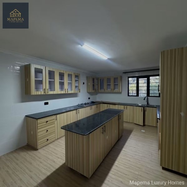 4 bedroom house for rent in Karen magadi road