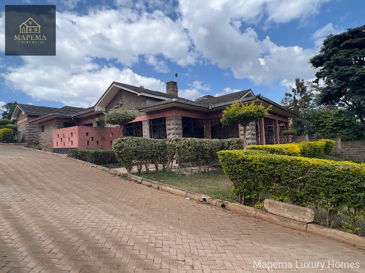 Lovely 4 Bedroom House for Rent – Kerarapon Drive, Karen