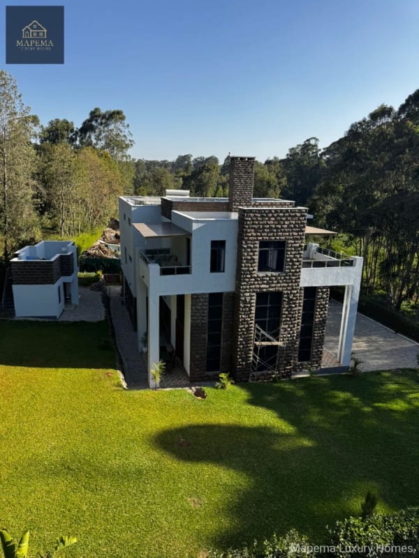 6 Bedroom House for Sale in Karen — photograph 3