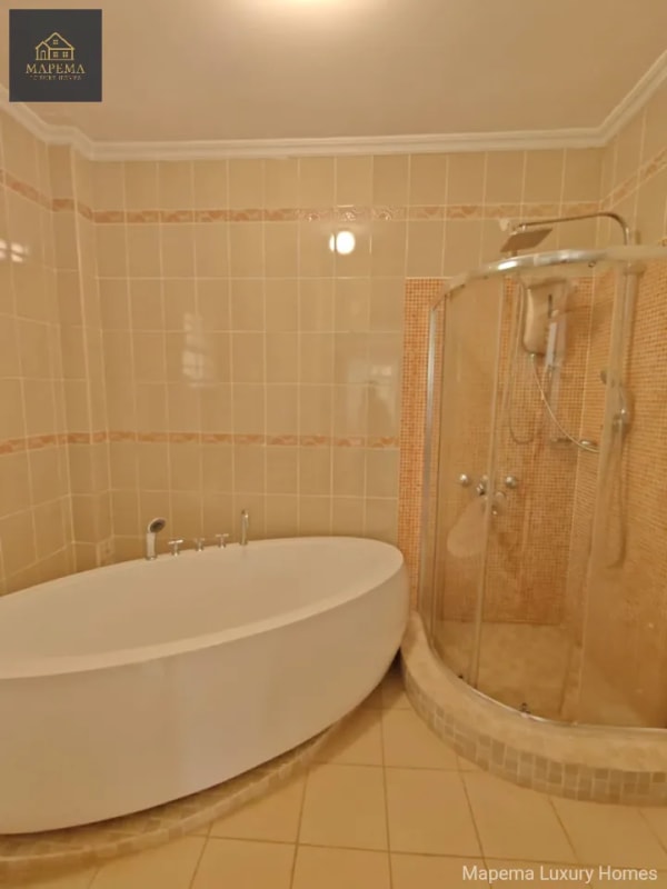 🏡 Elegant 4-Bedroom Villa for Sale in Karen – Fana Road — photograph 3