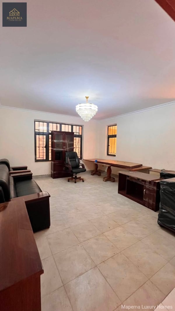 Ultra-Luxury 11 Bedroom Mansion for Sale in Karen – Bogani Road — photograph 3