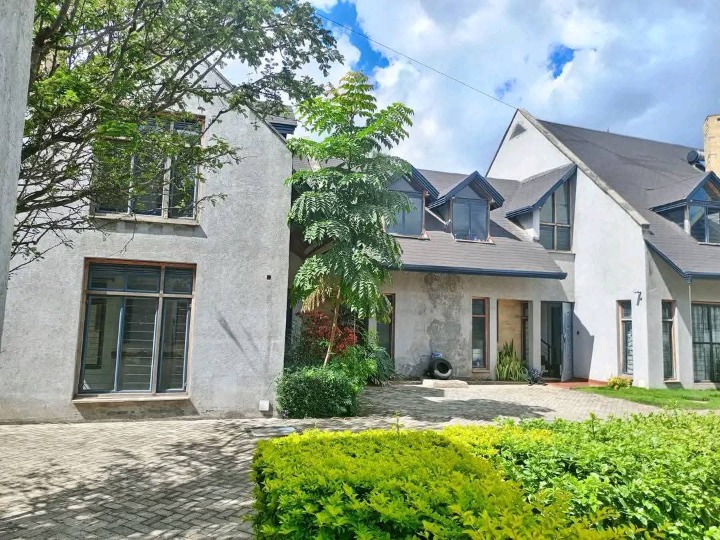 4 bedroom house for rent syokimou -katani road-120k