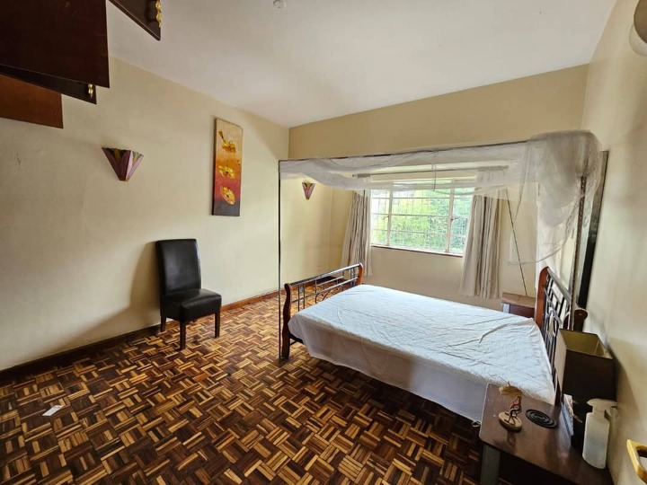 2 bedroom house for rent in Hurlingham -105k
